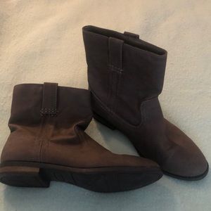 Ladies ankle boots